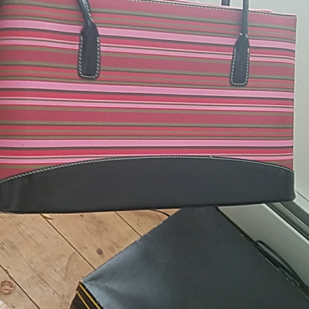 Kate Spade Purse - Picture 3 of 8